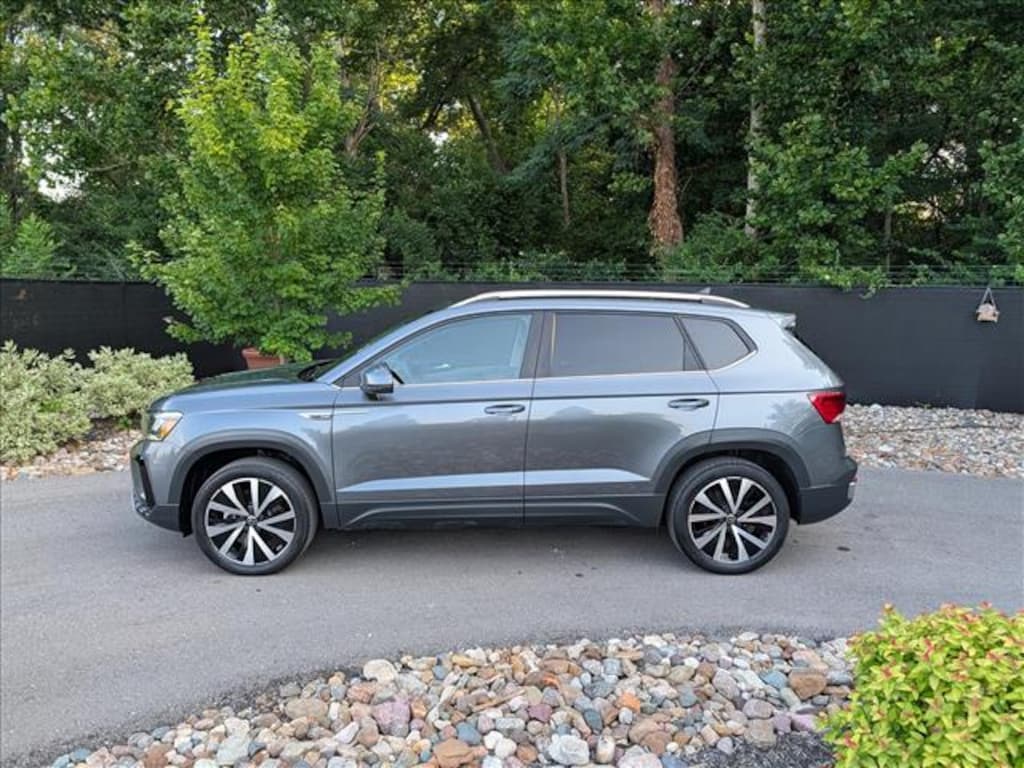 Certified 2023 Volkswagen Taos 1.5T SE SUV