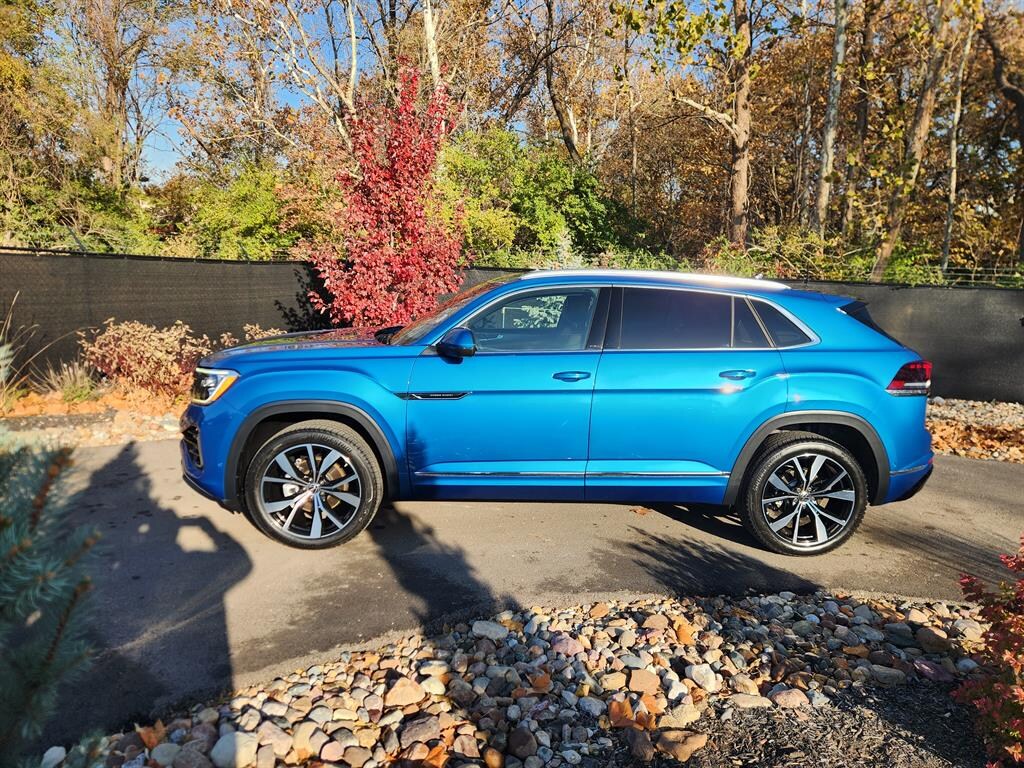 Certified 2025 Volkswagen Atlas Cross Sport 2.0T SEL Premium R-Line SUV