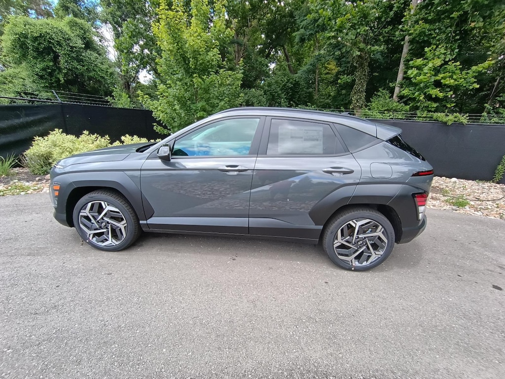 New 2026 Hyundai Kona SEL Premium FWD SUV