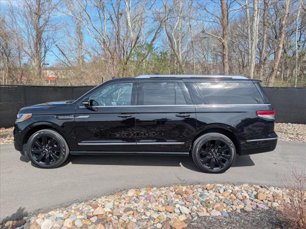 Used 2024 Lincoln Navigator L Reserve SUV