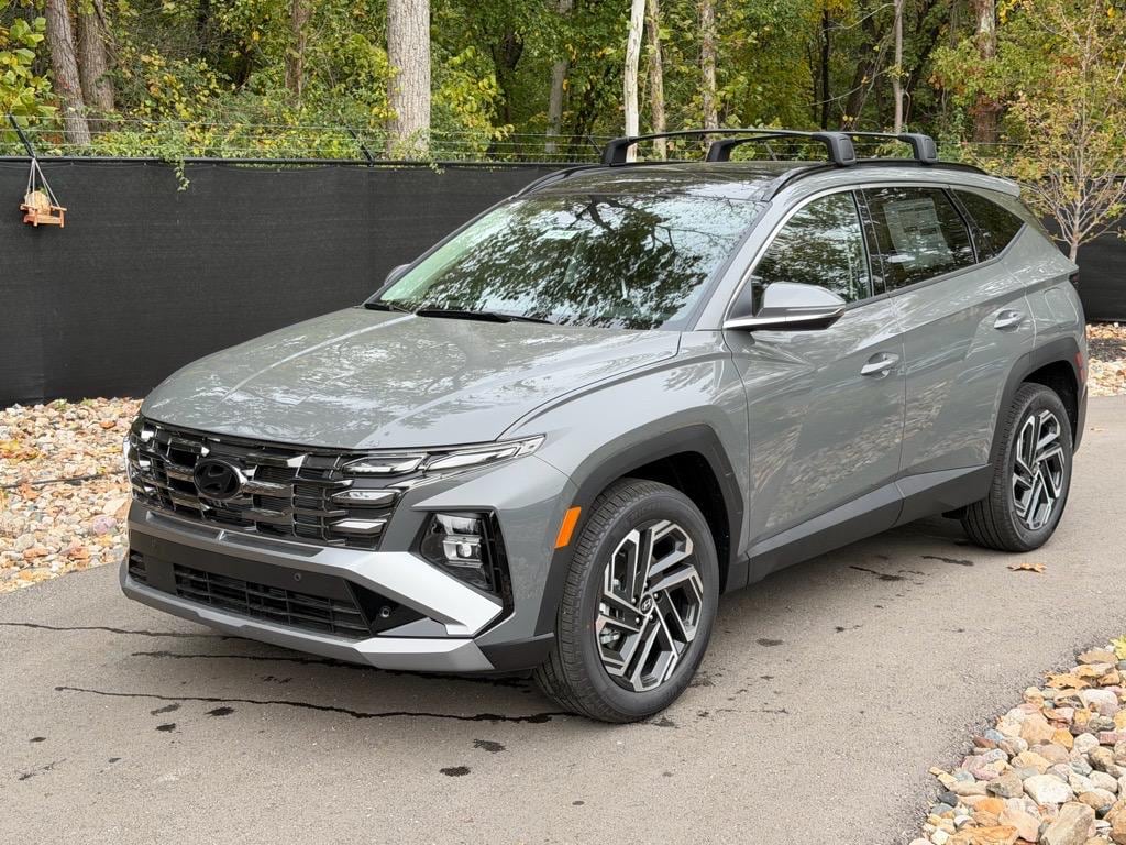 New 2026 Hyundai Tucson Limited AWD SUV
