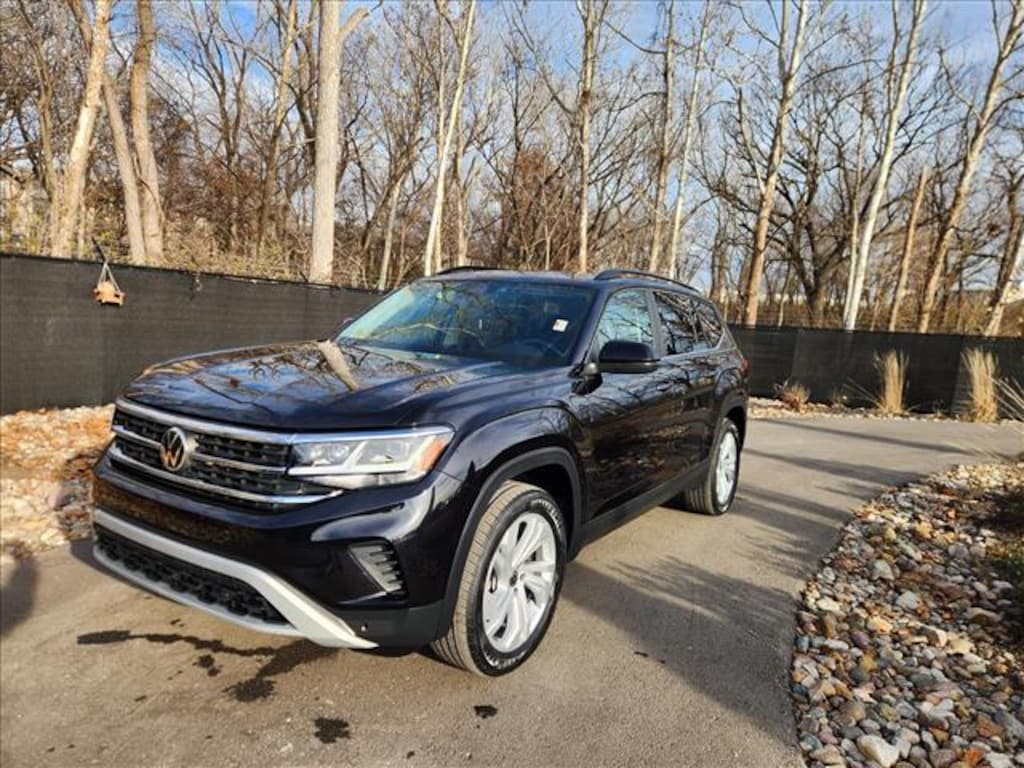 Certified 2022 Volkswagen Atlas 2.0T SE w/Technology SUV