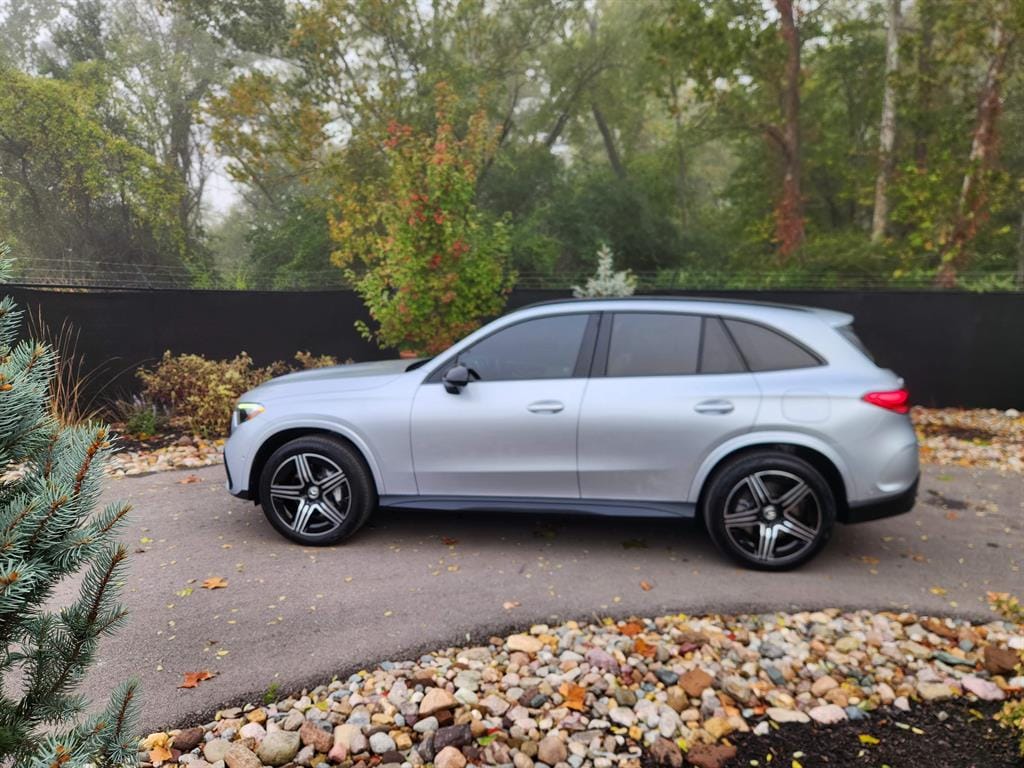 Used 2025 Mercedes-Benz GLC 350e 4MATIC SUV