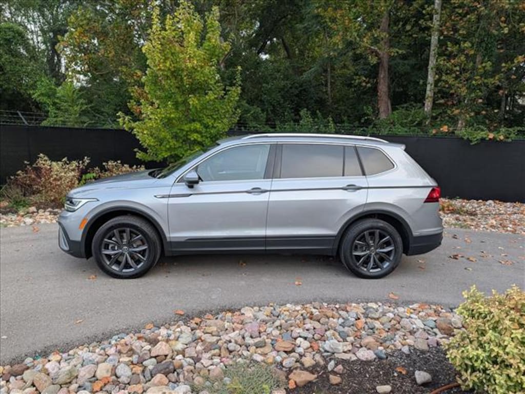 Certified 2022 Volkswagen Tiguan 2.0T SE SUV