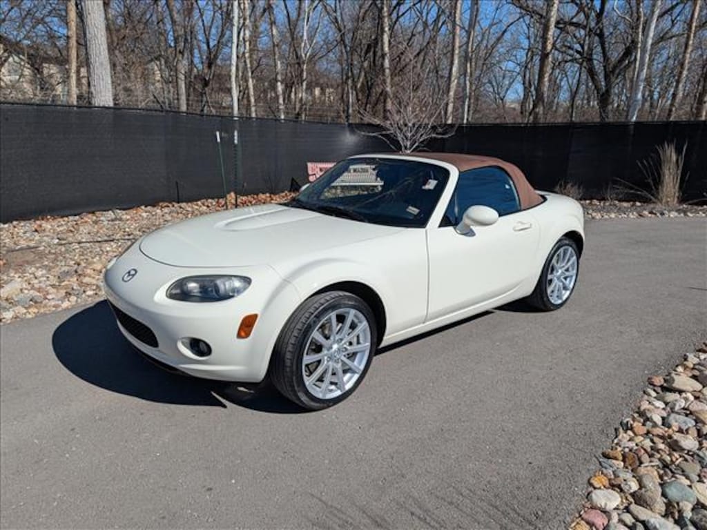 Used 2006 Mazda MX-5 Convertible