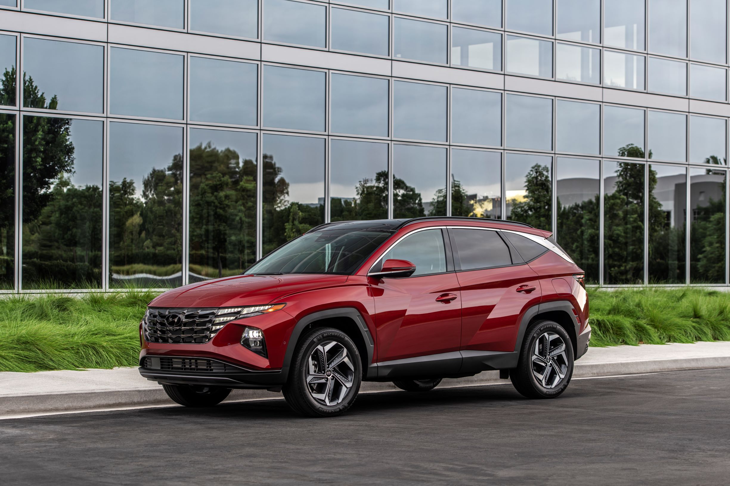 Large-59322-HyundaiIONIQ5andTucsonRecognizedas2024BestCarsforFamiliesbyU.S.NewsWorldReport.jpg