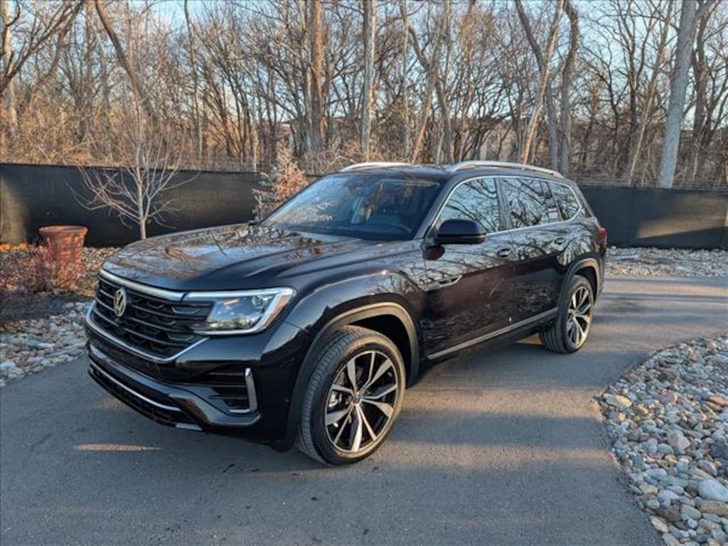 Certified 2025 Volkswagen Atlas 2.0T SEL Premium R-Line SUV