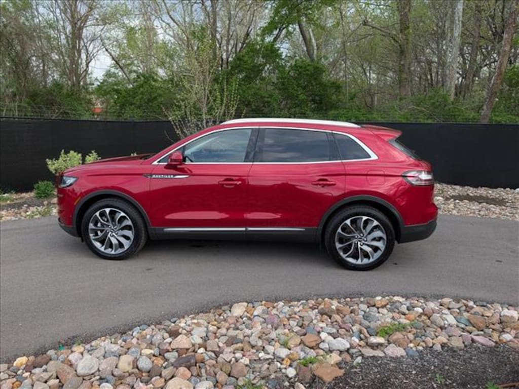 Used 2021 Lincoln Nautilus Reserve SUV