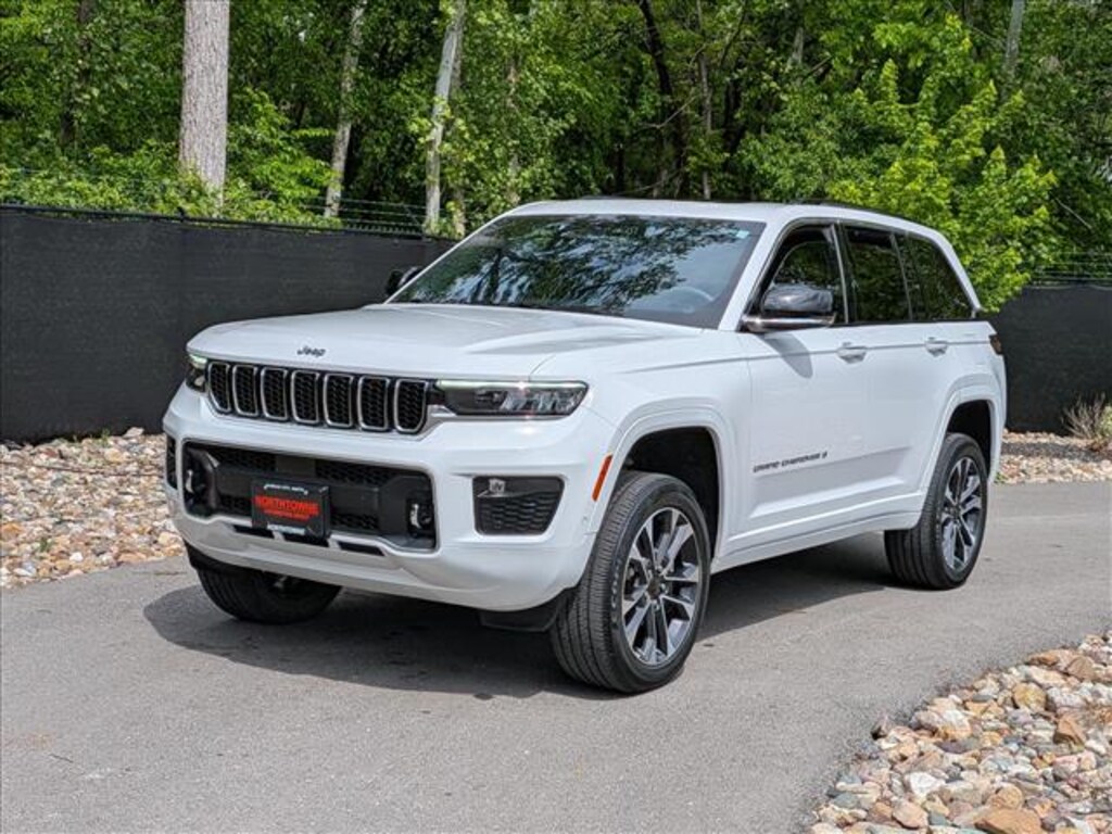 Used 2023 Jeep Grand Cherokee Overland SUV