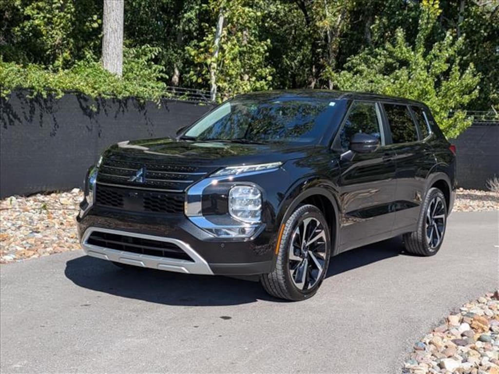 Certified 2024 Mitsubishi Outlander SE SUV