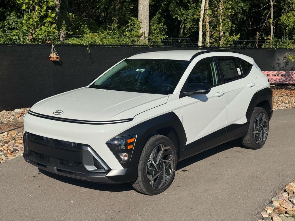 2026 Hyundai Kona SEL Premium's photo