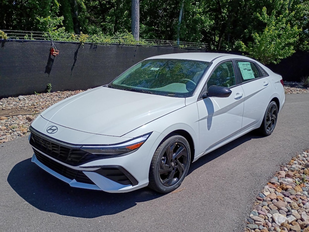 New 2026 Hyundai Elantra SEL Sport Sedan