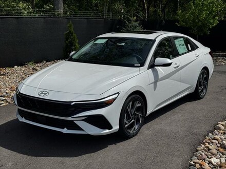 2025 Hyundai Elantra Hybrid Limited Sedan