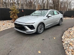 2025 Hyundai Sonata Hybrid Limited Sedan
