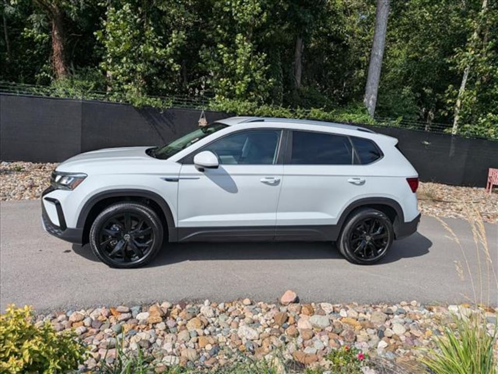 Certified 2023 Volkswagen Taos 1.5T SE SUV