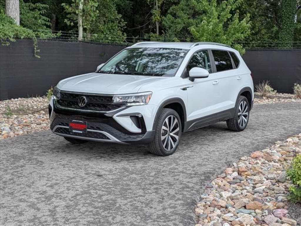 Certified 2023 Volkswagen Taos 1.5T SE SUV
