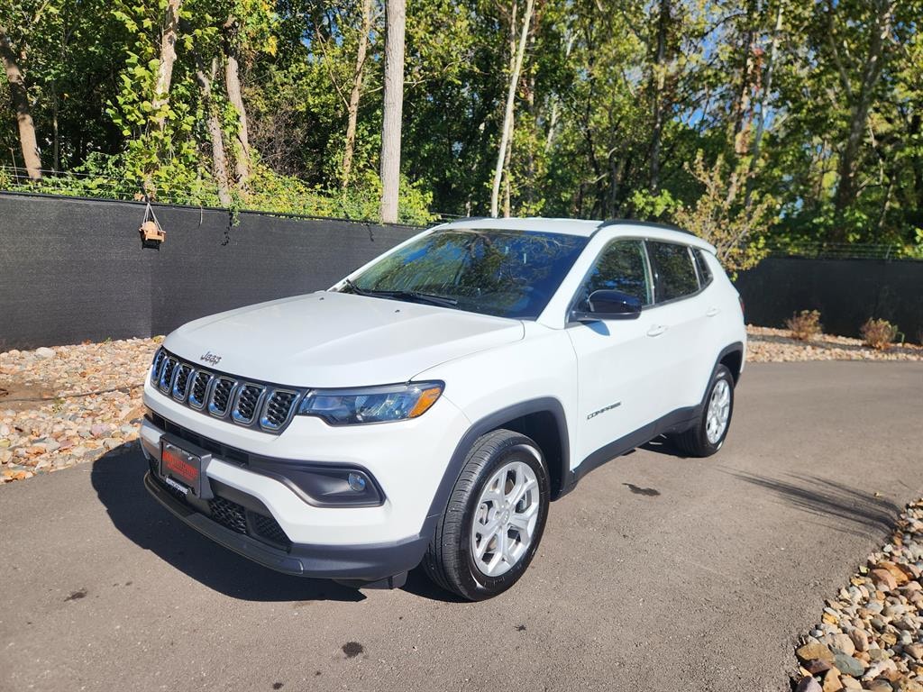 Used 2024 Jeep Compass Latitude SUV
