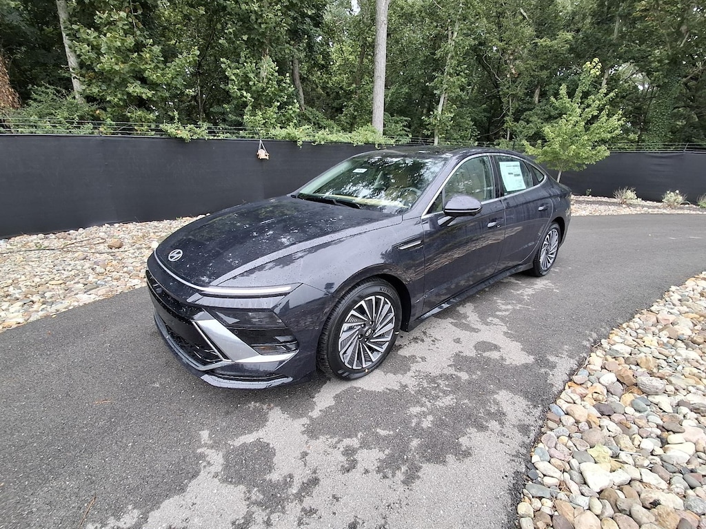 New 2026 Hyundai Sonata Hybrid Limited Sedan