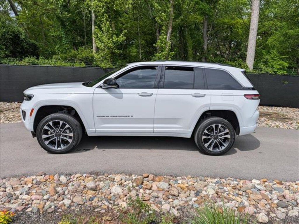 Used 2023 Jeep Grand Cherokee Overland SUV