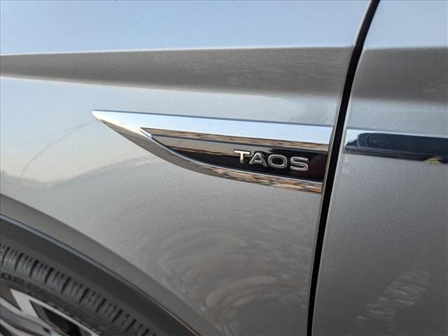 2023 Volkswagen Taos SEL - Photo 10