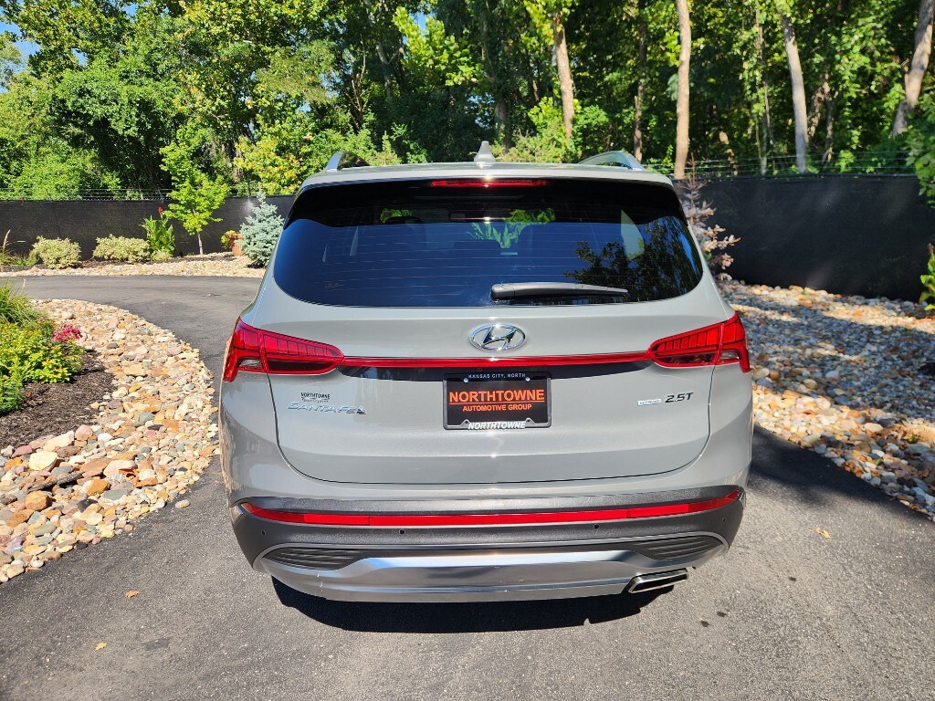 2021 Hyundai Santa Fe Limited photo 4