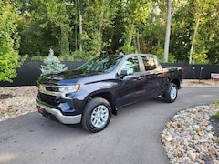 2023 Chevrolet Silverado 1500 LT Crew Cab Short Bed Truck