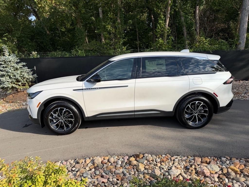 New 2025 Lincoln Nautilus Premiere SUV