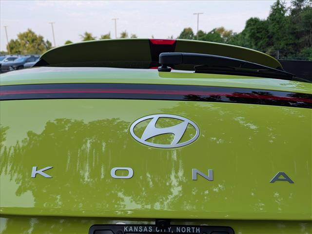 2024 Hyundai Kona SEL - Photo 18