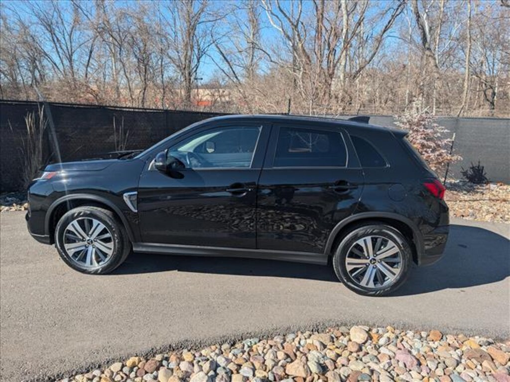 Used 2024 Mitsubishi Outlander Sport SE SUV