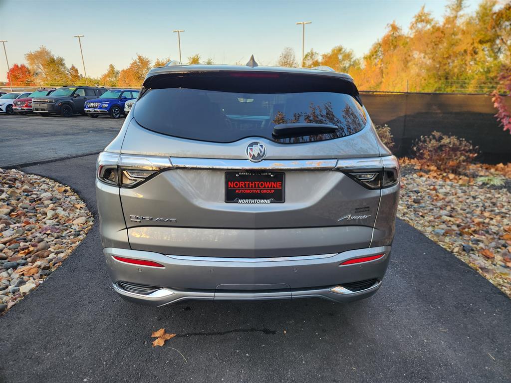 2024 Buick Enclave Avenir photo 4
