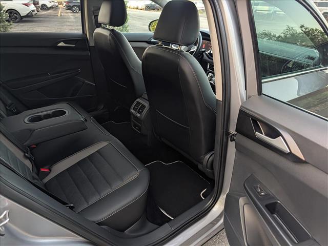2023 Volkswagen Taos SEL - Photo 15