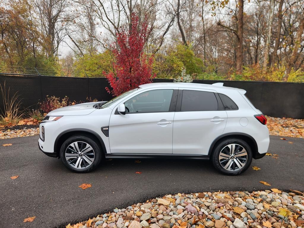Used 2024 Mitsubishi Outlander Sport ES SUV
