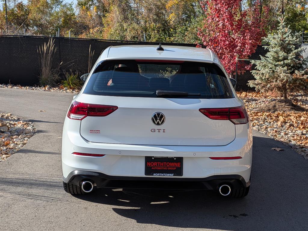 2024 Volkswagen Golf GTI S photo 3