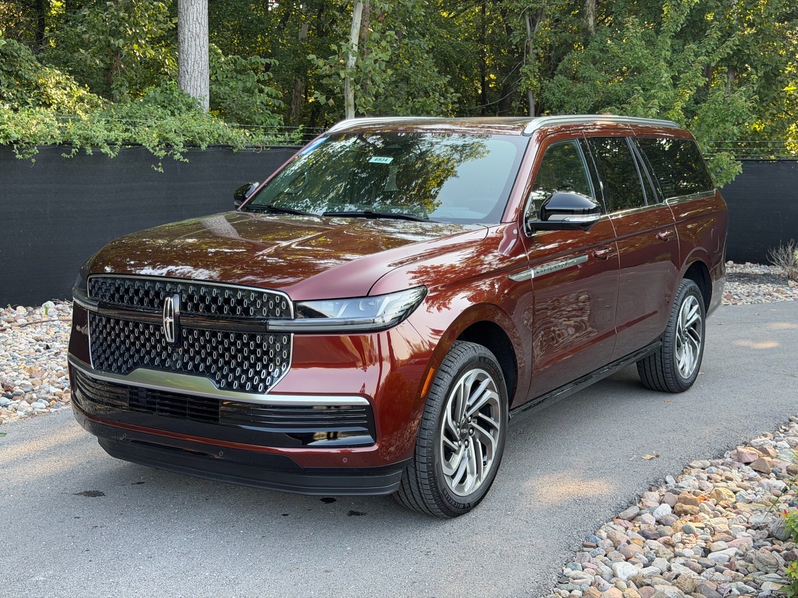 2027 Lincoln Navigator