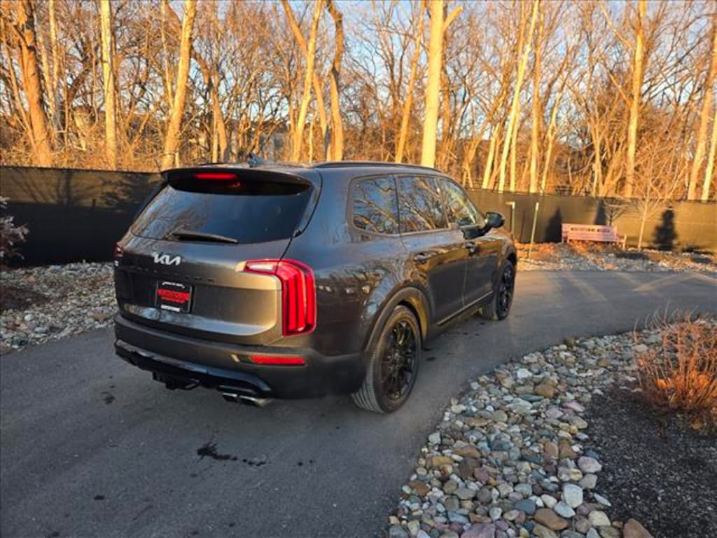 Used 2022 Kia Telluride SX SUV