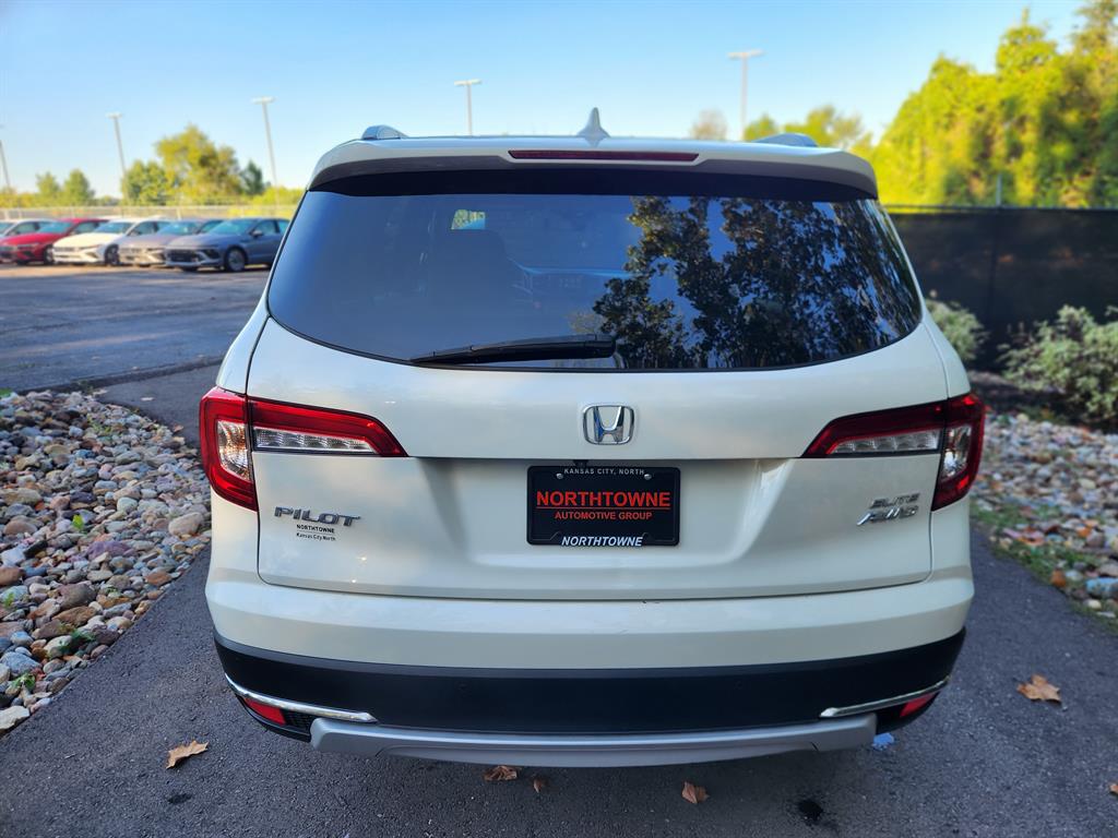 2019 Honda Pilot Elite photo 4