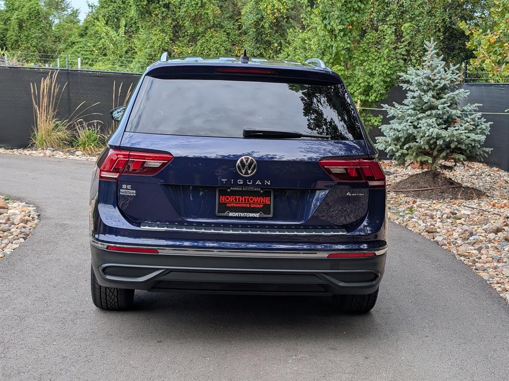 2022 Volkswagen Tiguan SE photo 3