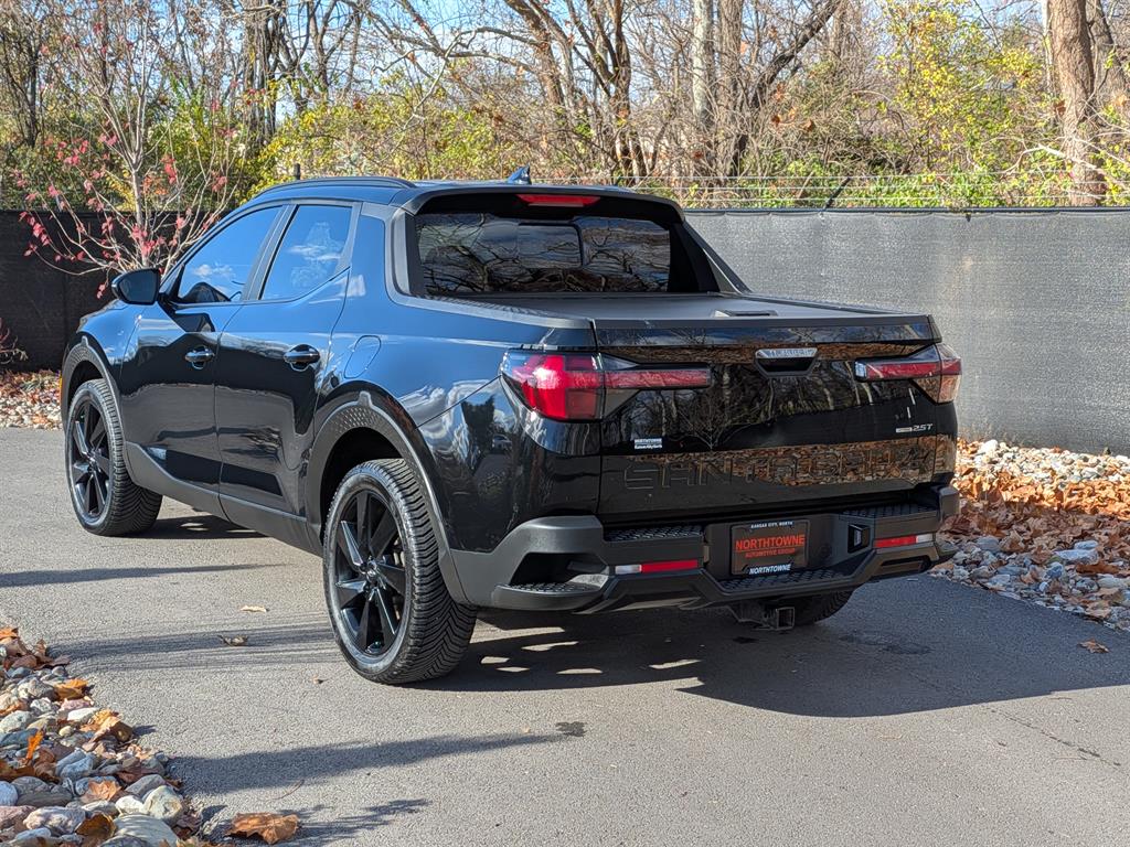 2024 Hyundai Santa Cruz Night photo 3