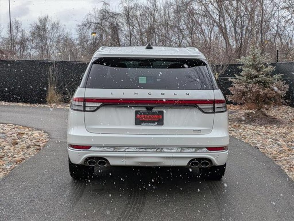 Certified 2025 Lincoln Aviator Black Label SUV