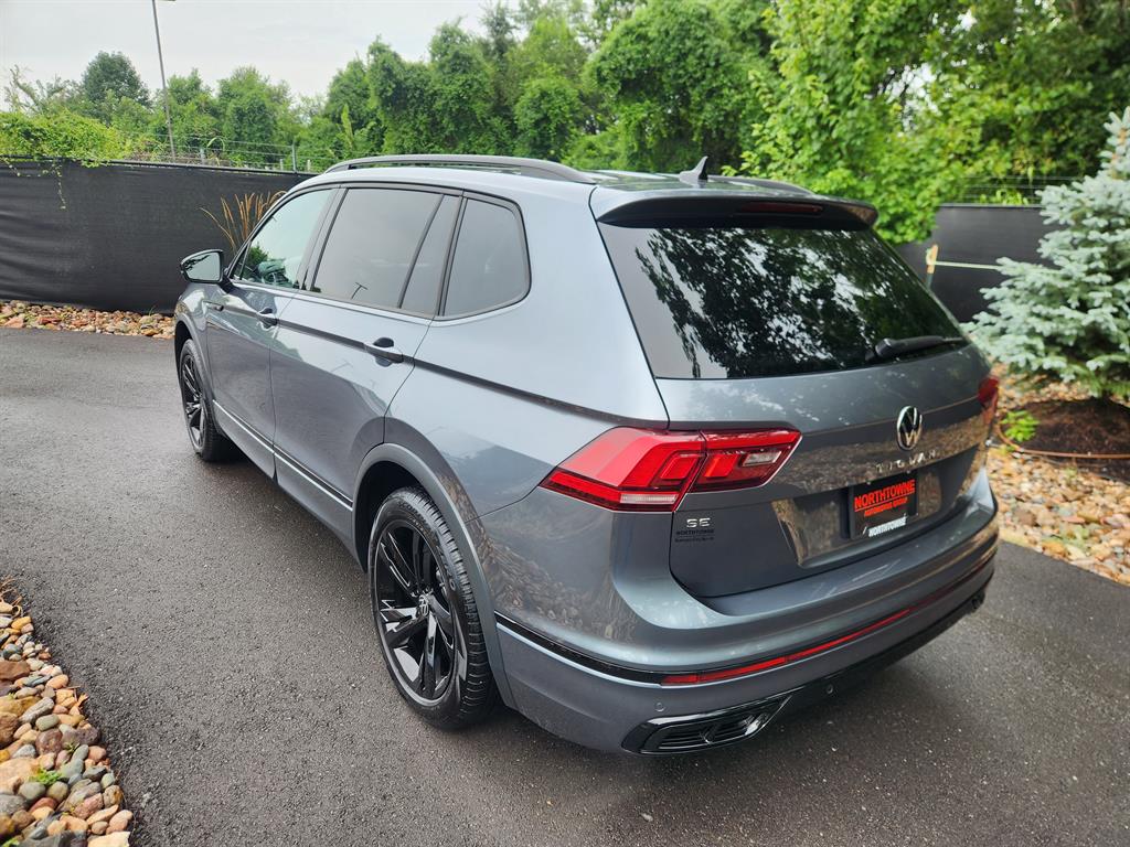 2024 Volkswagen Tiguan SE R-Line Black photo 2