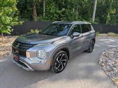 2022 Mitsubishi Outlander SEL SUV
