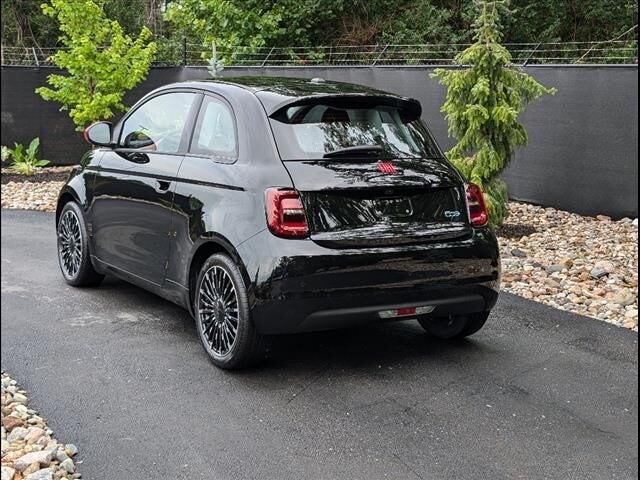 2024 Fiat 500e Red photo 3