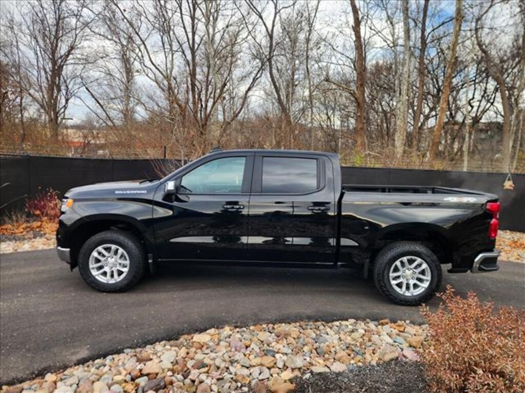 Used 2023 Chevrolet Silverado 1500 LT Crew Cab Short Bed Truck