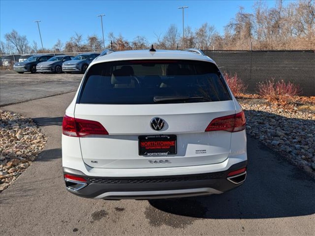 Used 2023 Volkswagen Taos 1.5T SE SUV