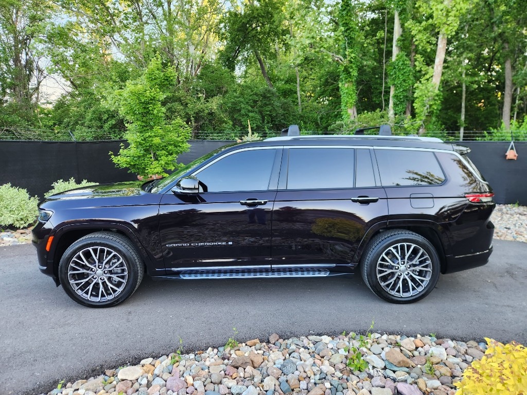 Used 2022 Jeep Grand Cherokee L Summit Reserve with VIN 1C4RJKEG7N8600903 for sale in Kansas City