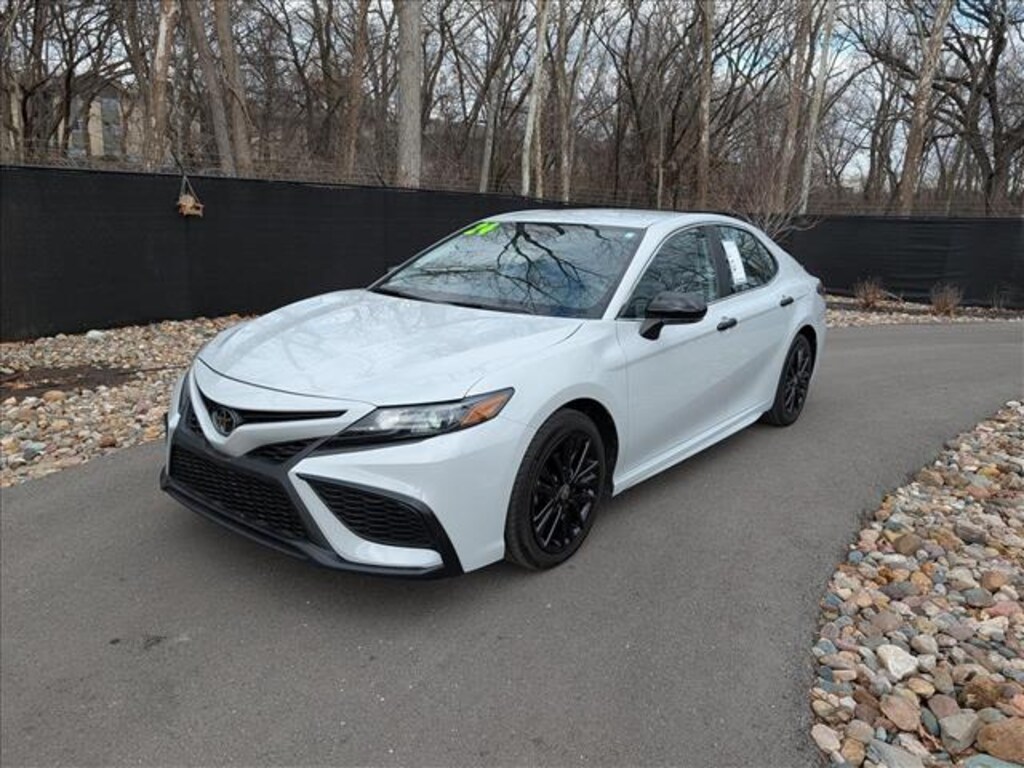 Used 2024 Toyota Camry SE Sedan