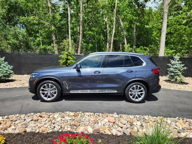Used 2019 BMW X5 40i with VIN 5UXCR6C58KLL12242 for sale in Kansas City