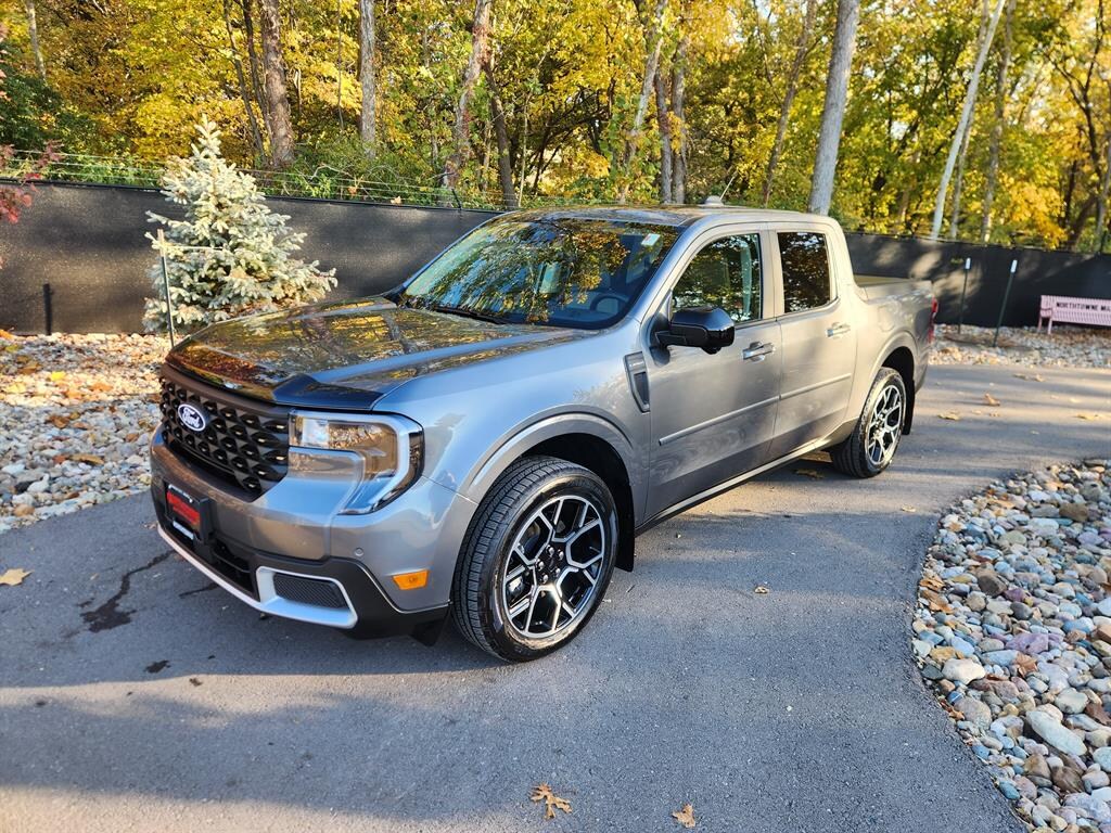 Used 2025 Ford Maverick Lariat Crew Cab Short Bed Truck