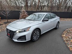 2024 Nissan Altima 2.5 SV Sedan