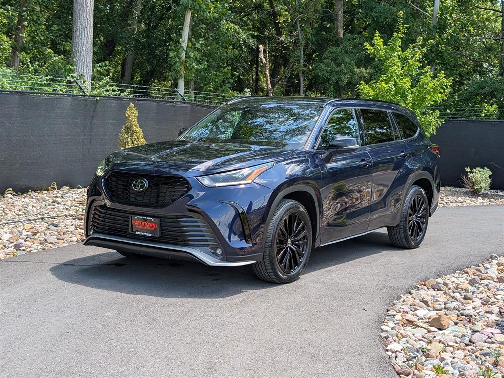 2024 Toyota Highlander XSE